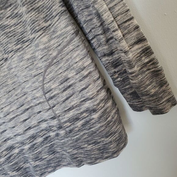 Max Studio Women's Size Small Scoop Neck Gray Black and Tan Sweater - Picture 8 of 12